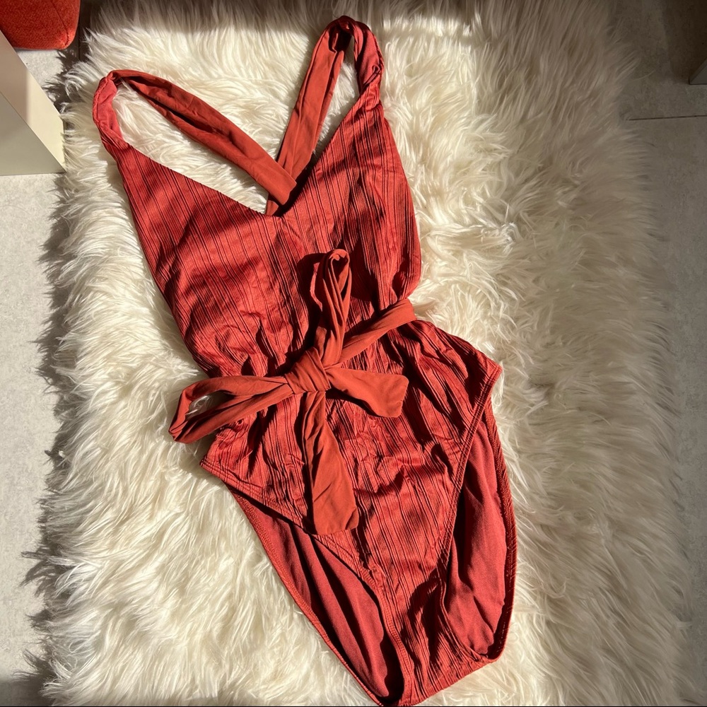 Time and Tru Tie Around OnePiece